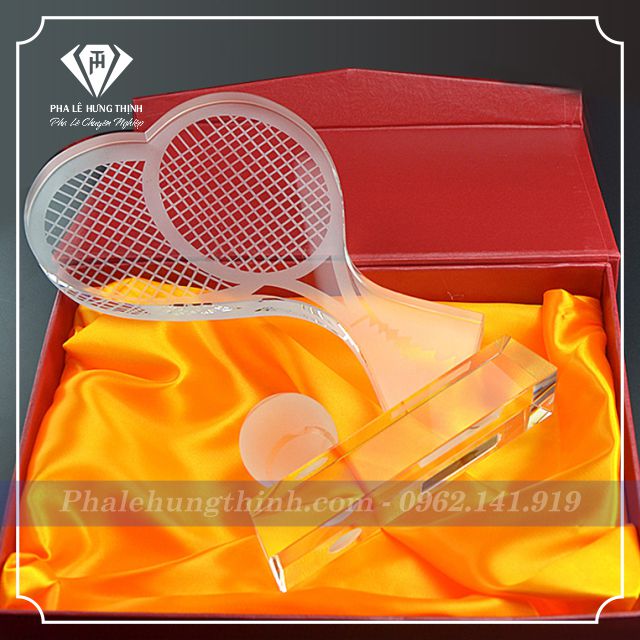 Cúp pha lê tennis E03 đế trắng
