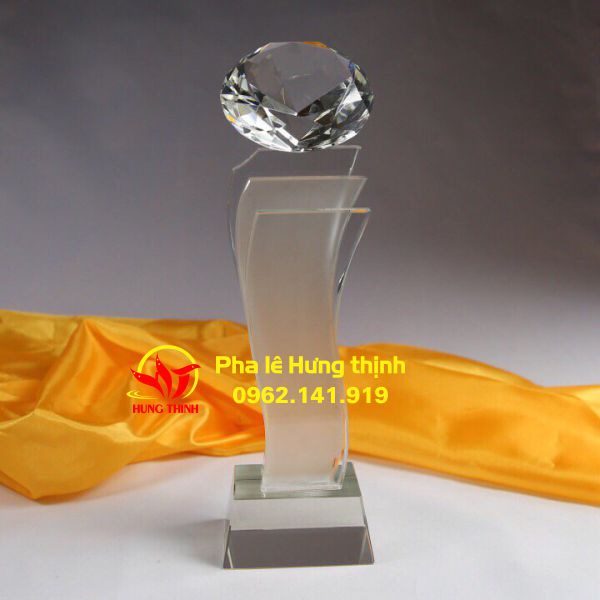 Chọn Pha lê Hưng Thịnh – chọn uy tín, chất lượng Chọn Pha lê Hưng Thịnh – chọn uy tín, chất lượng