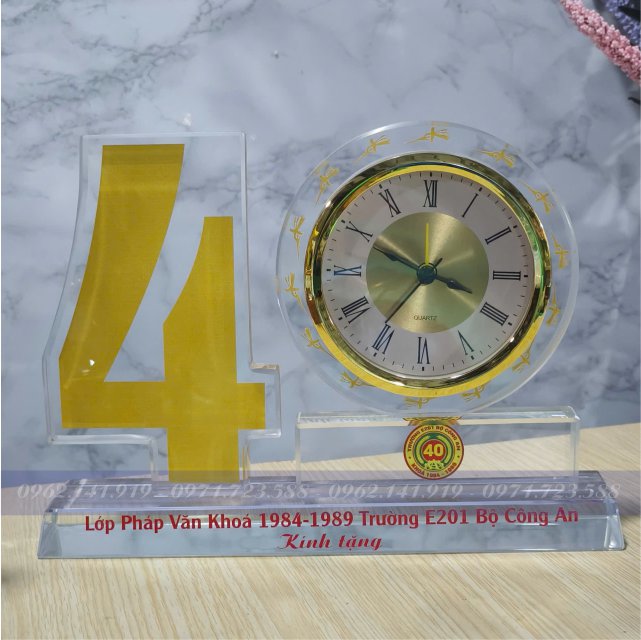 Bộ số kỷ niệm 40 năm đồng hồ để bàn bằng pha lê Mẫu 2